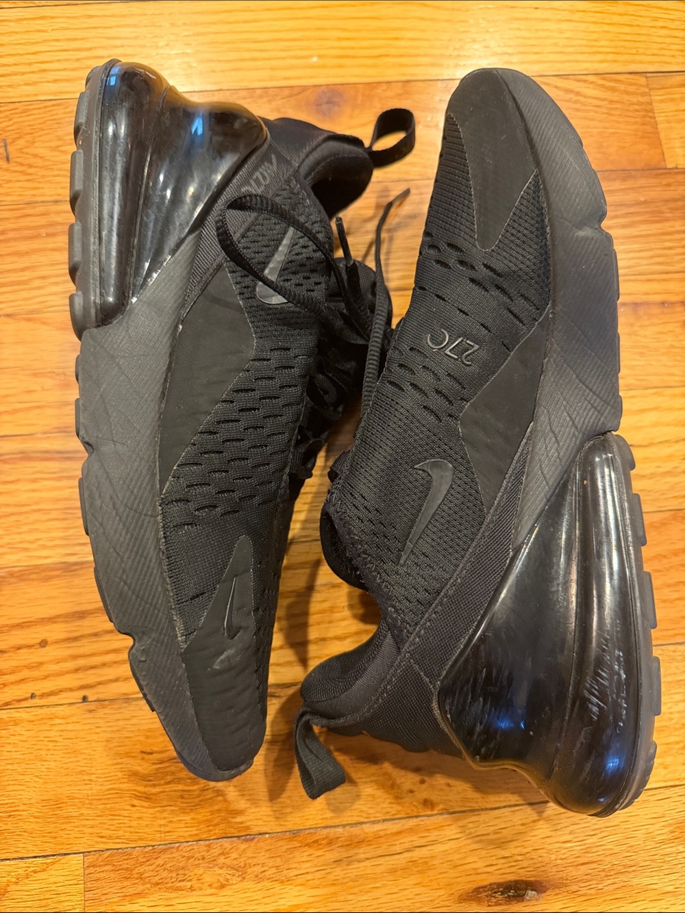 Nike Air Max 270 Triple Black Sneakers